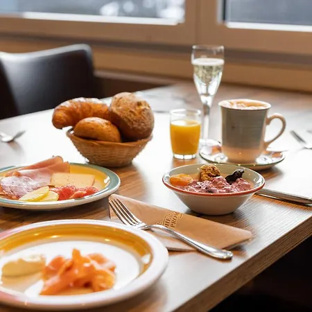 Otel Hohe Promenade 3*