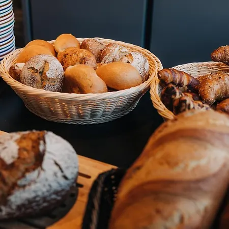 Hohe Promenade Hotel