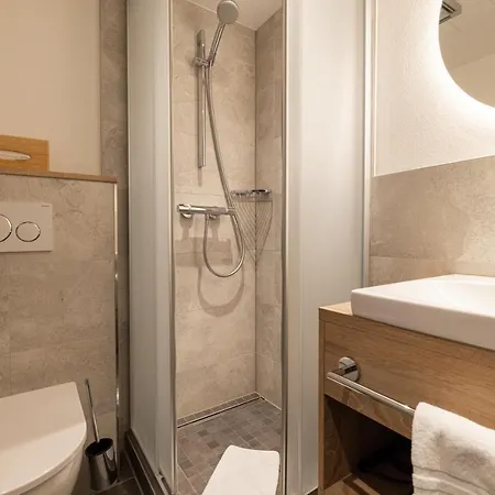 Hohe Promenade Hotel