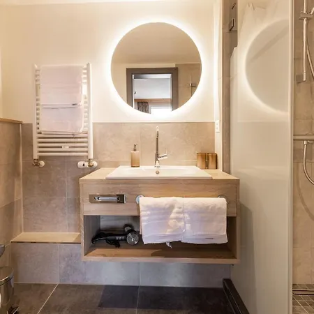 Hotel Hohe Promenade 3*