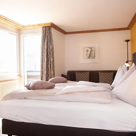 Hotel Hohe Promenade 3*