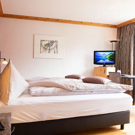 Hohe Promenade Hotel 3*