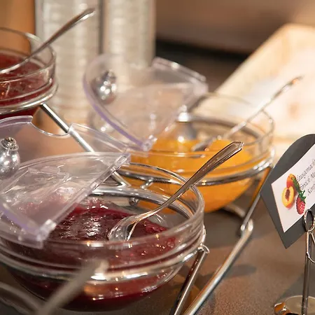 Hotel Hohe Promenade 3*