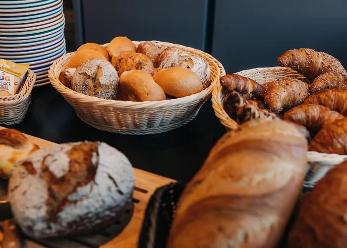 Hohe Promenade Hotel