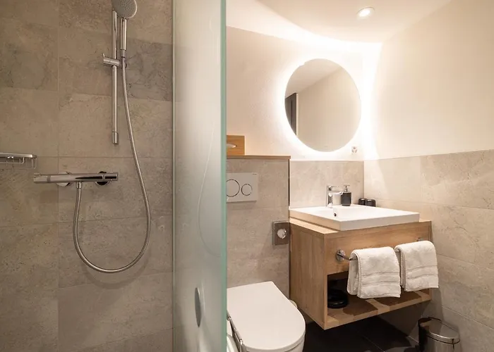 红和长廊酒店 3* 阿罗萨