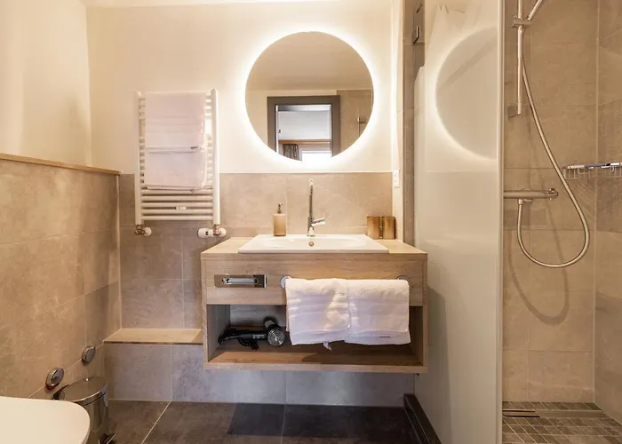 Hotel Hohe Promenade 3*