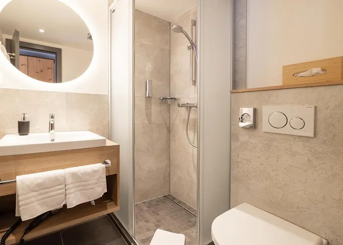 红和长廊酒店 3* 阿罗萨