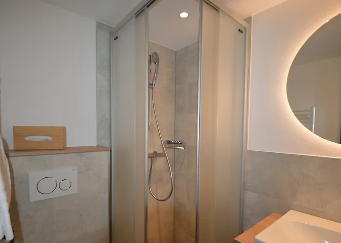 红和长廊酒店 阿罗萨