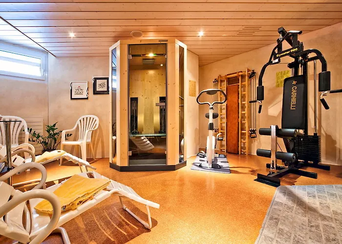 红和长廊酒店 阿罗萨